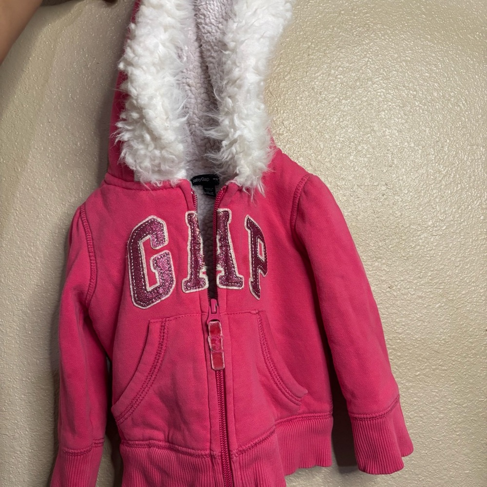 GAP Bright Pink Hoodie with White Faux Fur